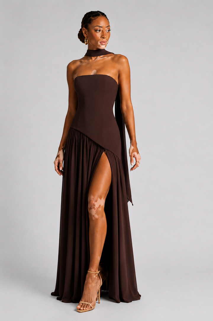 Eryla - Halter-Neck Maxi Dress