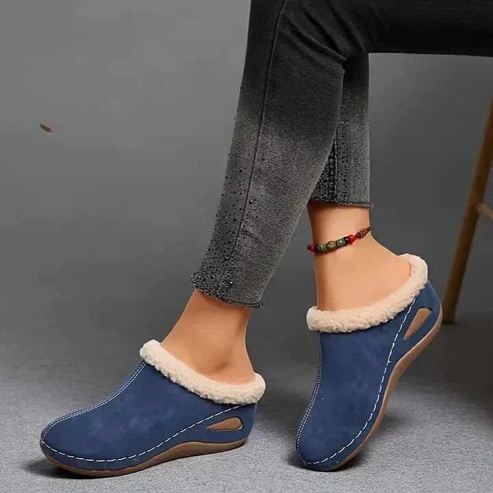 Mireva - Wide-Toe Fur-Lined Sandals