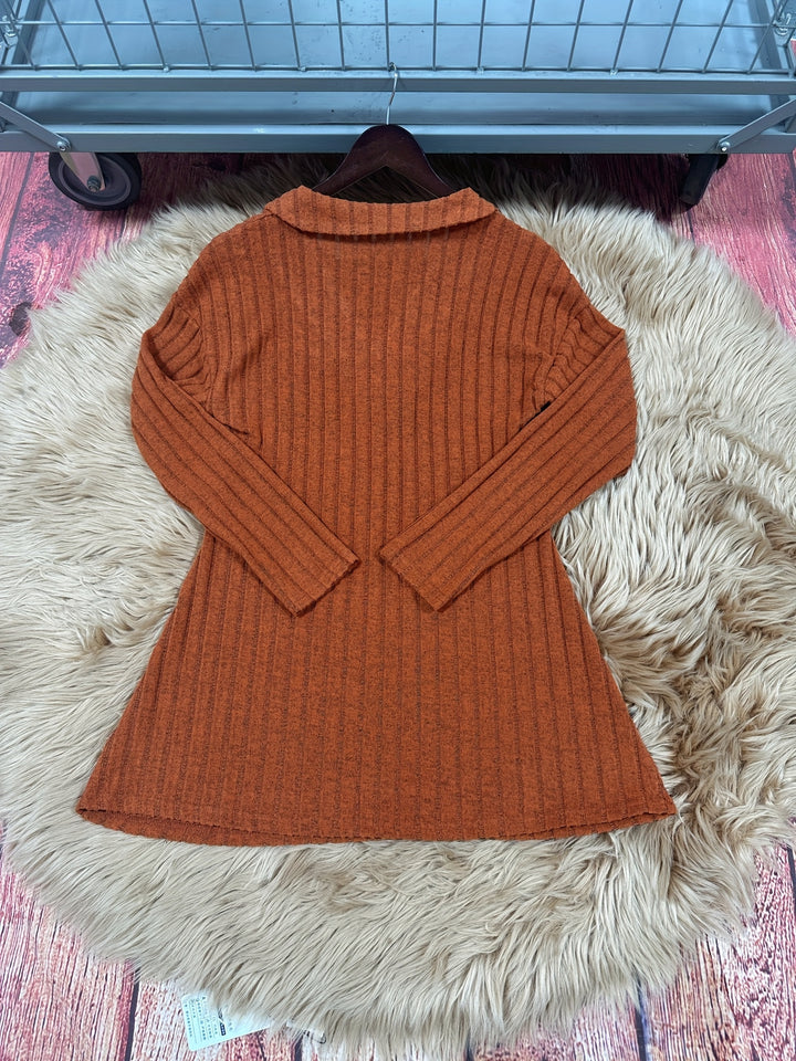 Novira - Lapel V-Neck Rib Knit T-Shirt