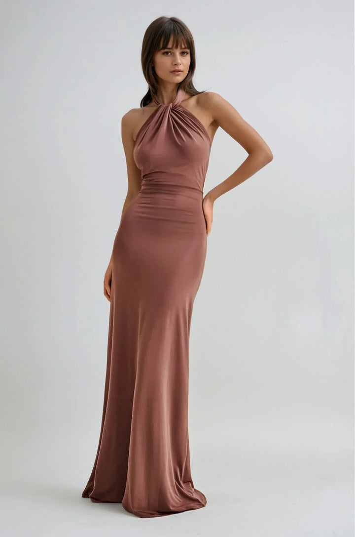 Sivela - Halter Neck Stretch Maxi Dress