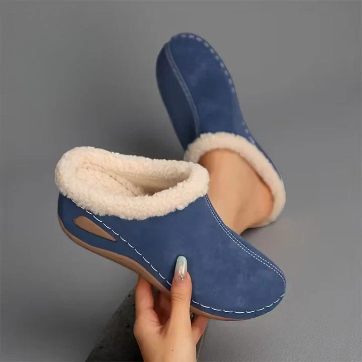 Mireva - Wide-Toe Fur-Lined Sandals