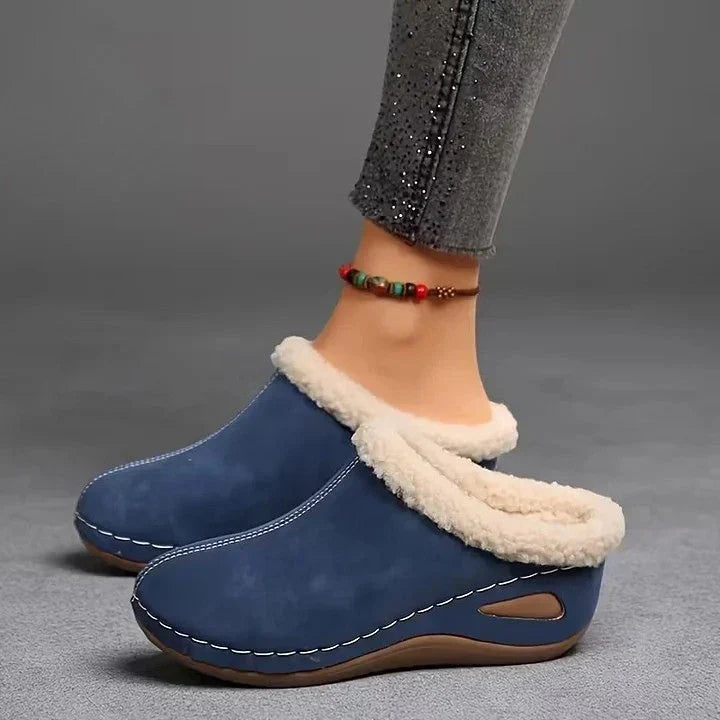 Mireva - Wide-Toe Fur-Lined Sandals