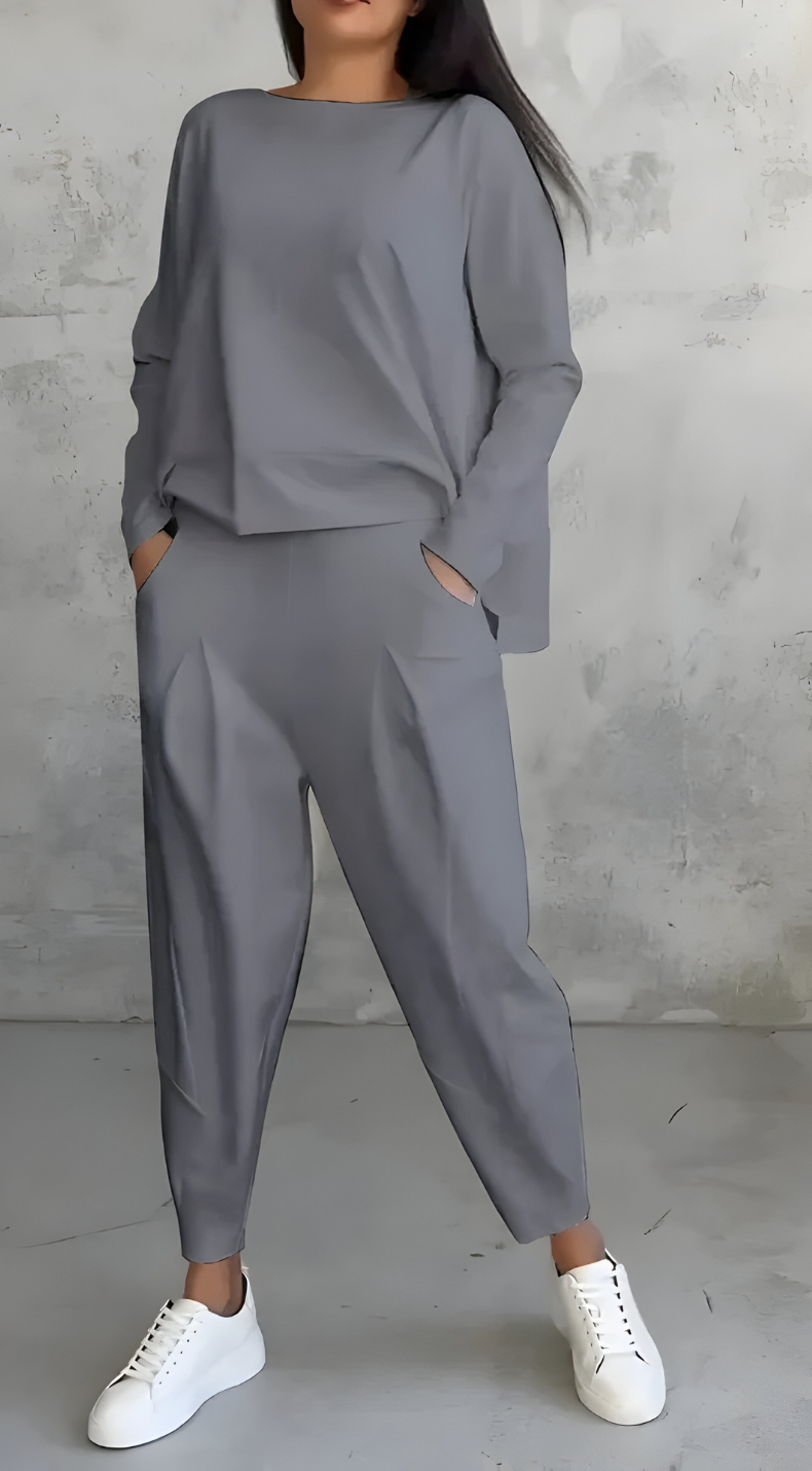 Veyla - Side-Zip High Collar Knit Set