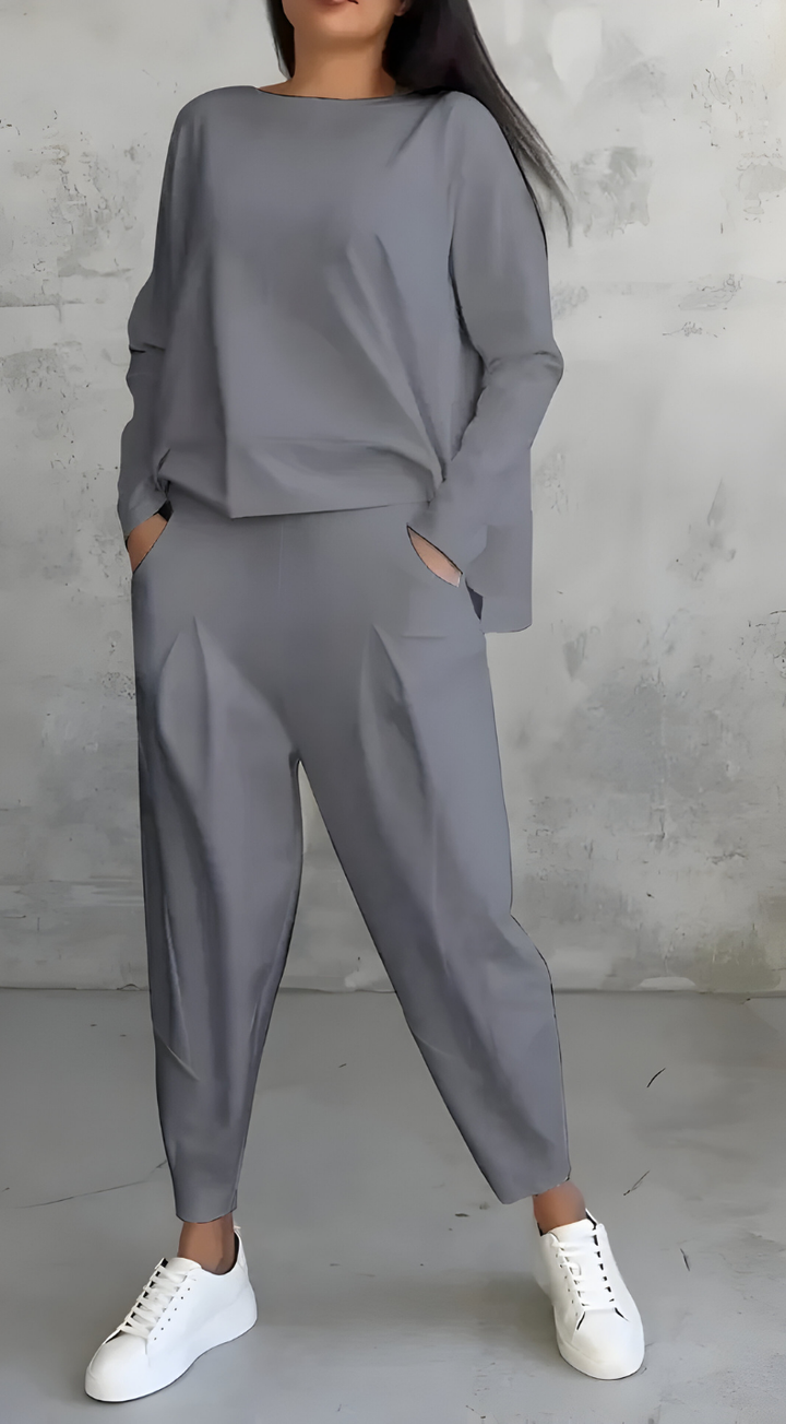 Veyla - Side-Zip High Collar Knit Set