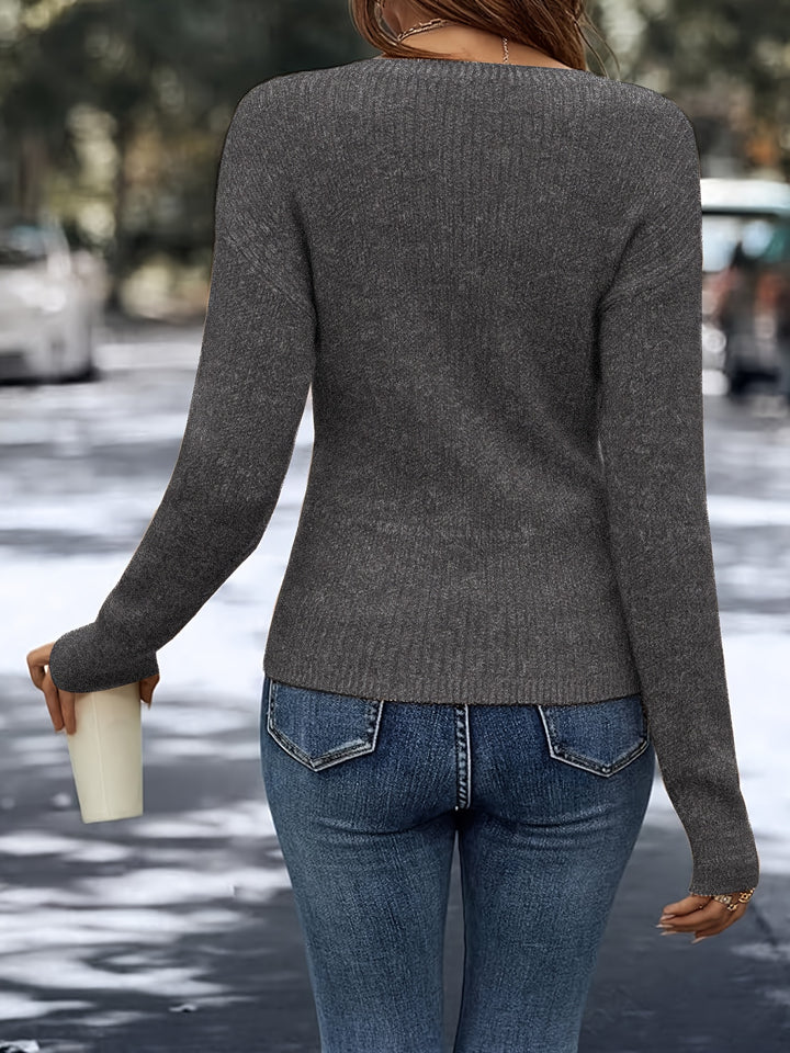 Alvessa - Pearl V-Neck Knit Top