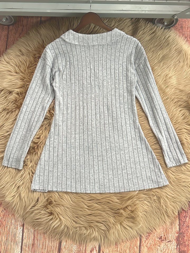Novira - Lapel V-Neck Rib Knit T-Shirt