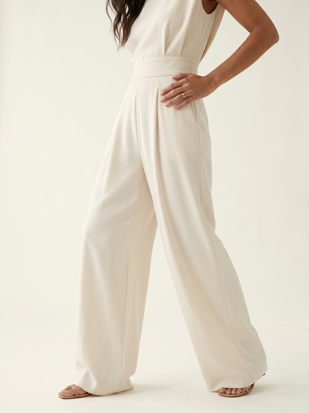 Neraya - Padded-Shoulder Stretch Weave Jumpsuit