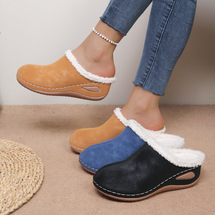 Mireva - Wide-Toe Fur-Lined Sandals