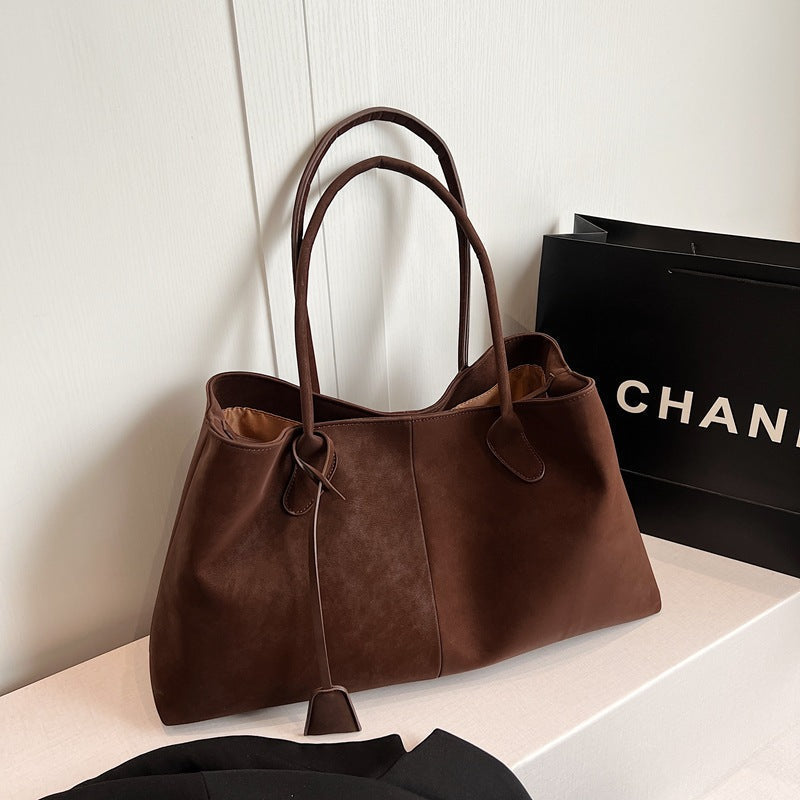 Livora - Oversized Tote Bag