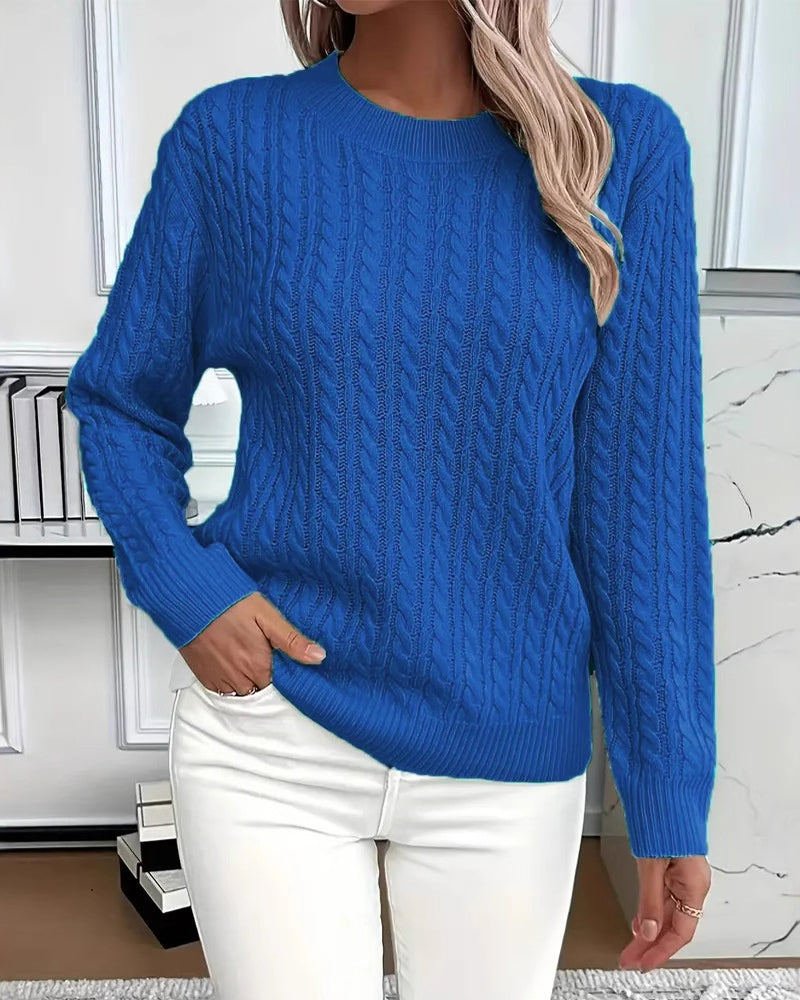 Noreya - Crew Neck Cable Knit Sweater