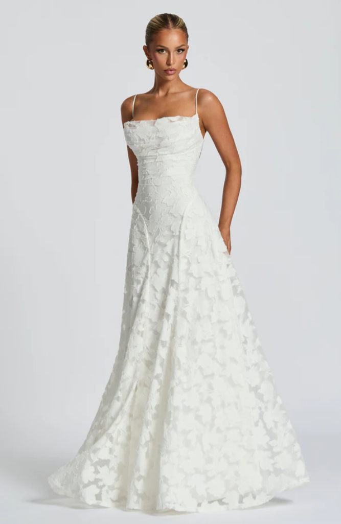 Nalevi - Bodycon Lace Maxi Dress