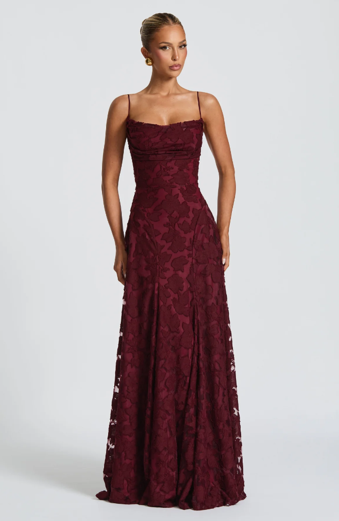 Nalevi - Bodycon Lace Maxi Dress