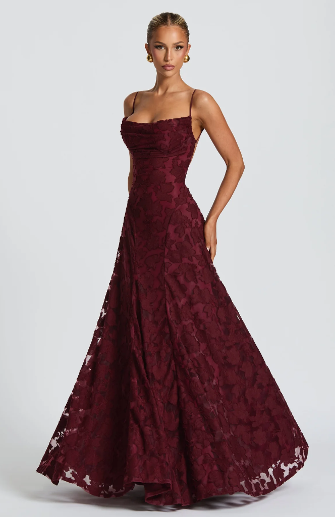 Nalevi - Bodycon Lace Maxi Dress