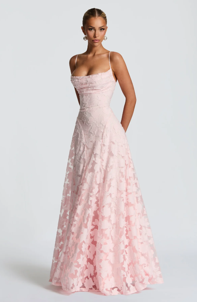 Nalevi - Bodycon Lace Maxi Dress