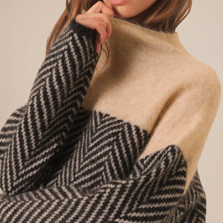 Lyrisa - Herringbone Knit Pullover