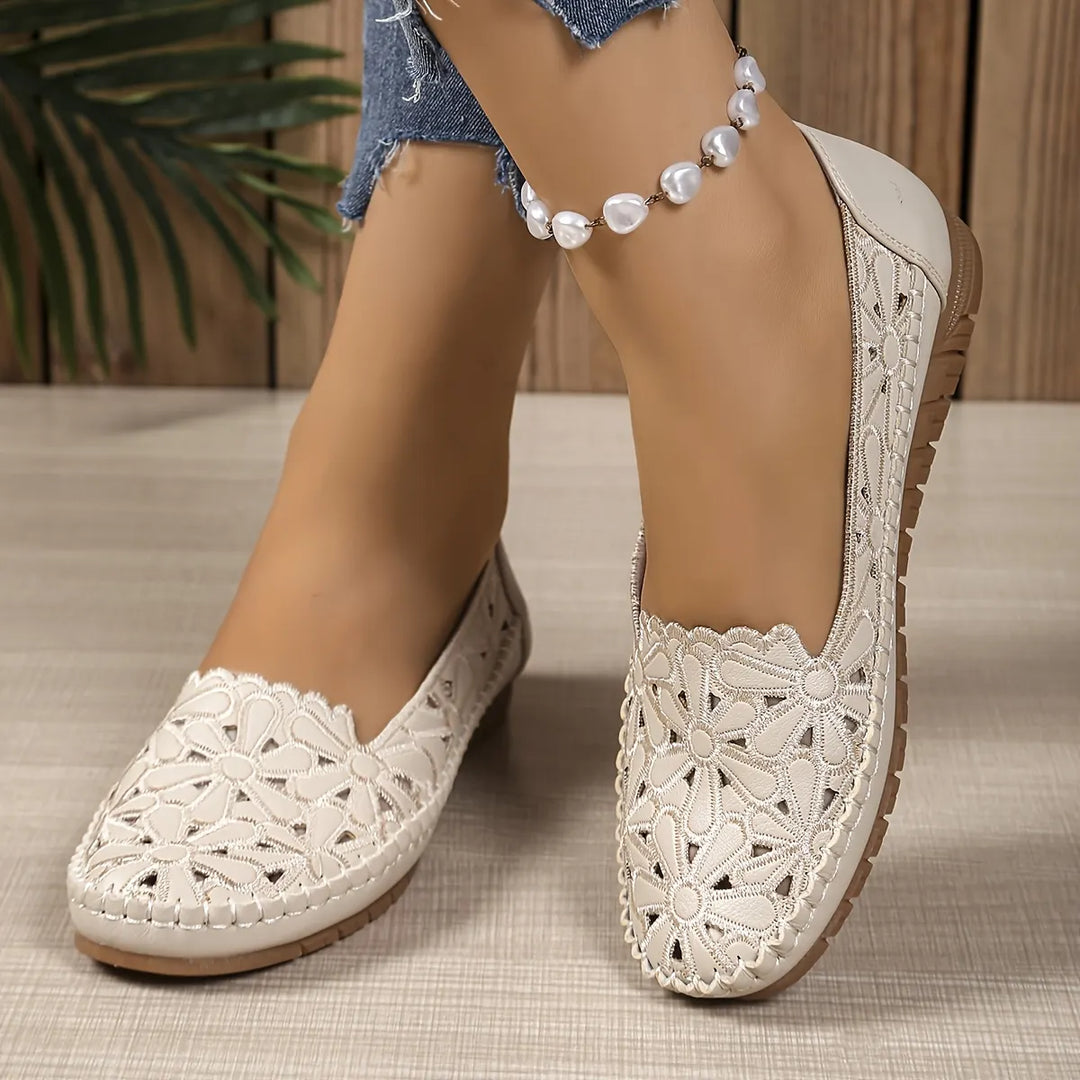 Reniva - Cut-Out Orthopaedic Shoes