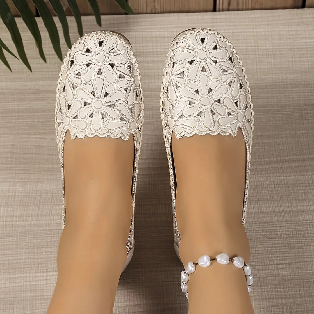 Reniva - Cut-Out Orthopaedic Shoes