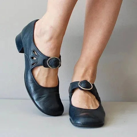 Idessa - Buckle-Strap Retro Shoes