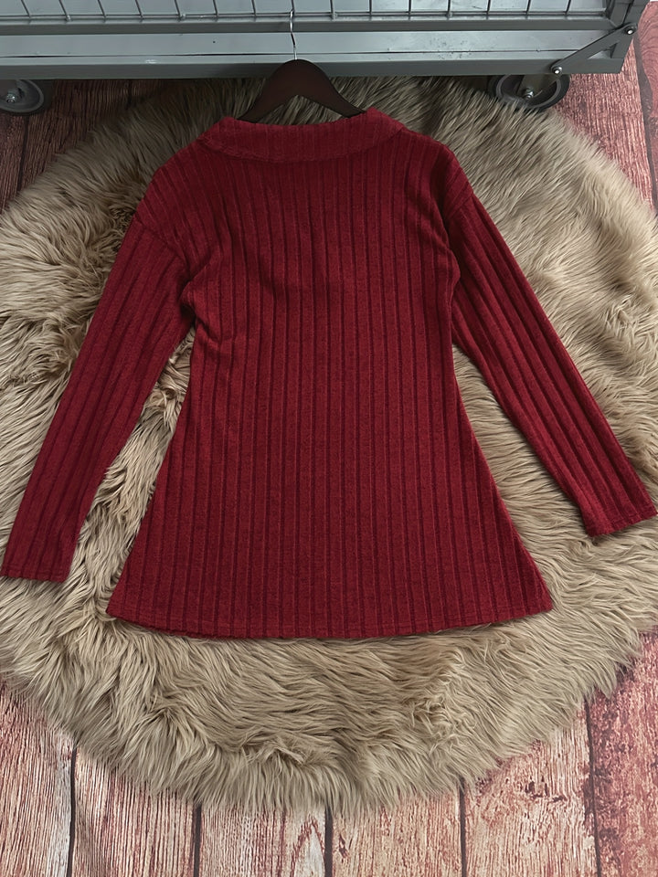 Novira - Lapel V-Neck Rib Knit T-Shirt